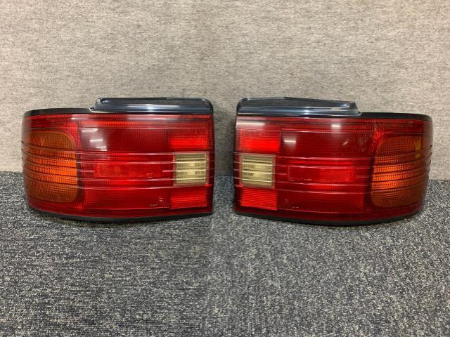  Familia BG6R оригинальный задний фонарь левый и правый в комплекте рабочее состояние подтверждено редкий редкость (BG серия / свет / линзы 
