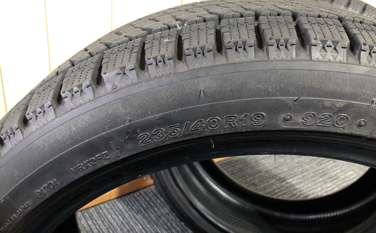 2019年製 バリ山◇235/40R19 ブリジストン ブリザックVRX2 2本セット
