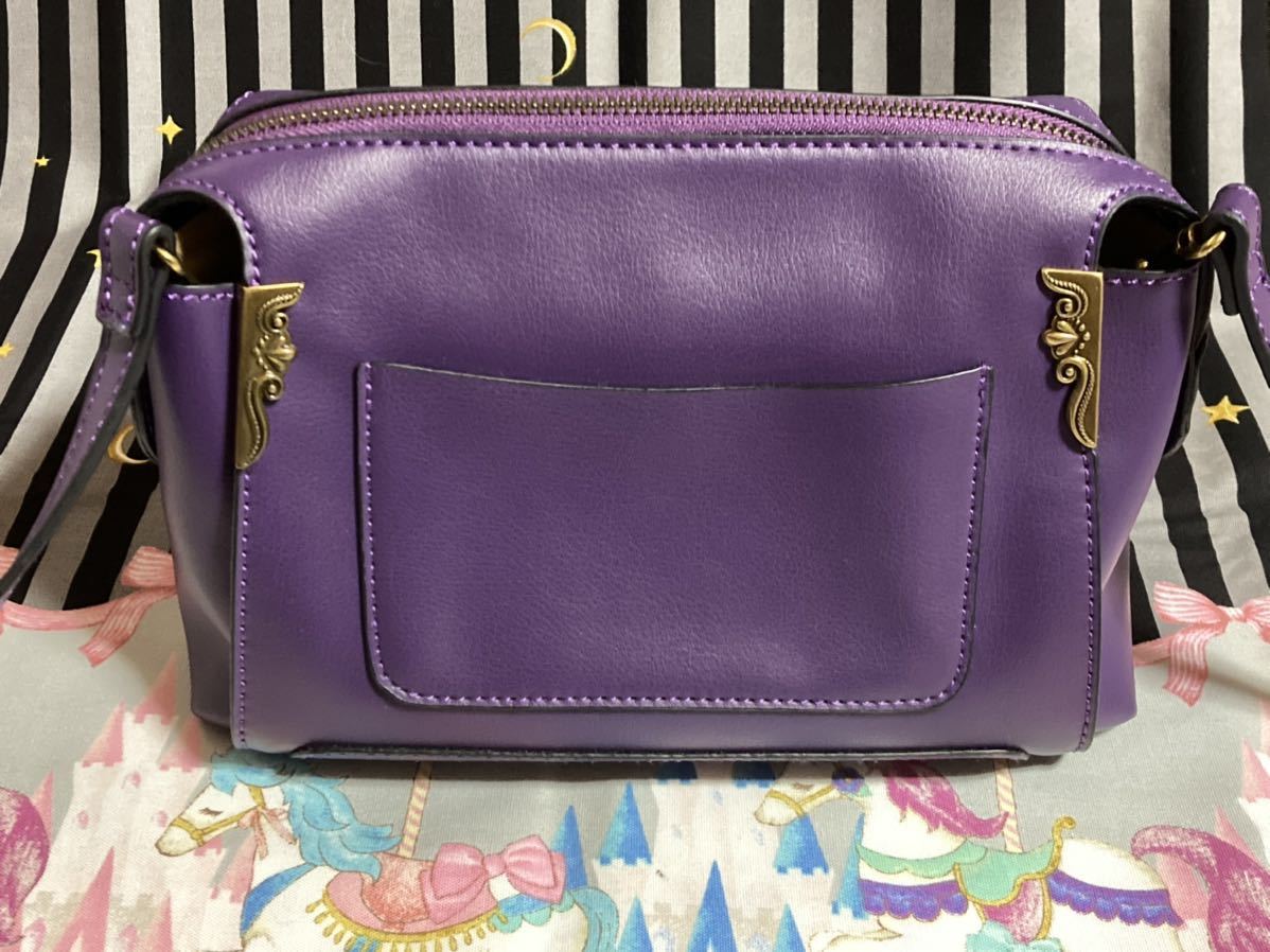 ANNA SUI アナスイ　バッグ　パープル　紫　ショルダー　カバン　革製　レザー