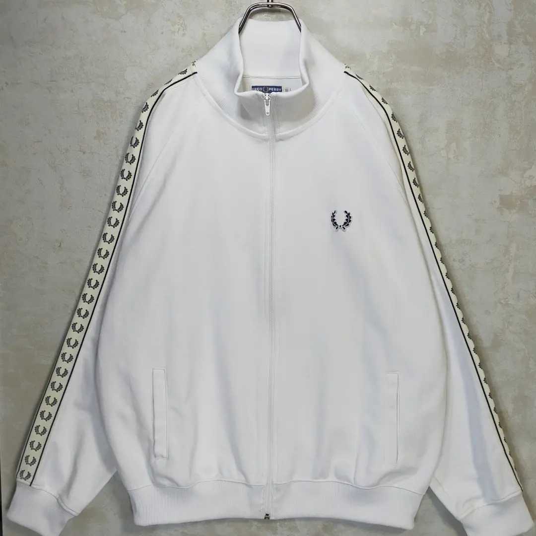 【激レア】フレッドペリー FRED PERRY 3XL ジャージ 白 クリーム 紺 ネイビー ホワイト 古着 ビッグサイズ 上着 ロゴ  トラックジャケット