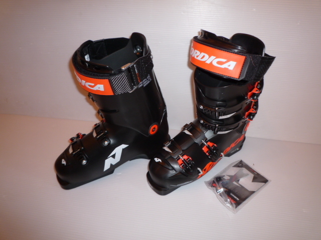 毎週更新 Nordica ノルディカ スキーブーツ DOBERMANN GP 90 22-23