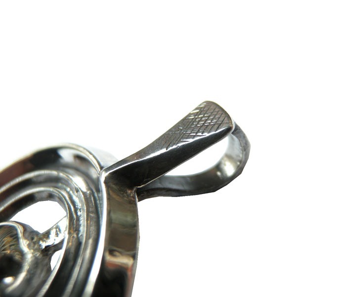 人気商品の LARRY / SMITH SMITH CIRCLE / LARRY CIRCLE NAJA NAJA