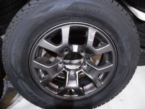 割り引き 冬用SET スズキ JB74 ジムニー シエラ 純正 15×5.5J 5 139.7