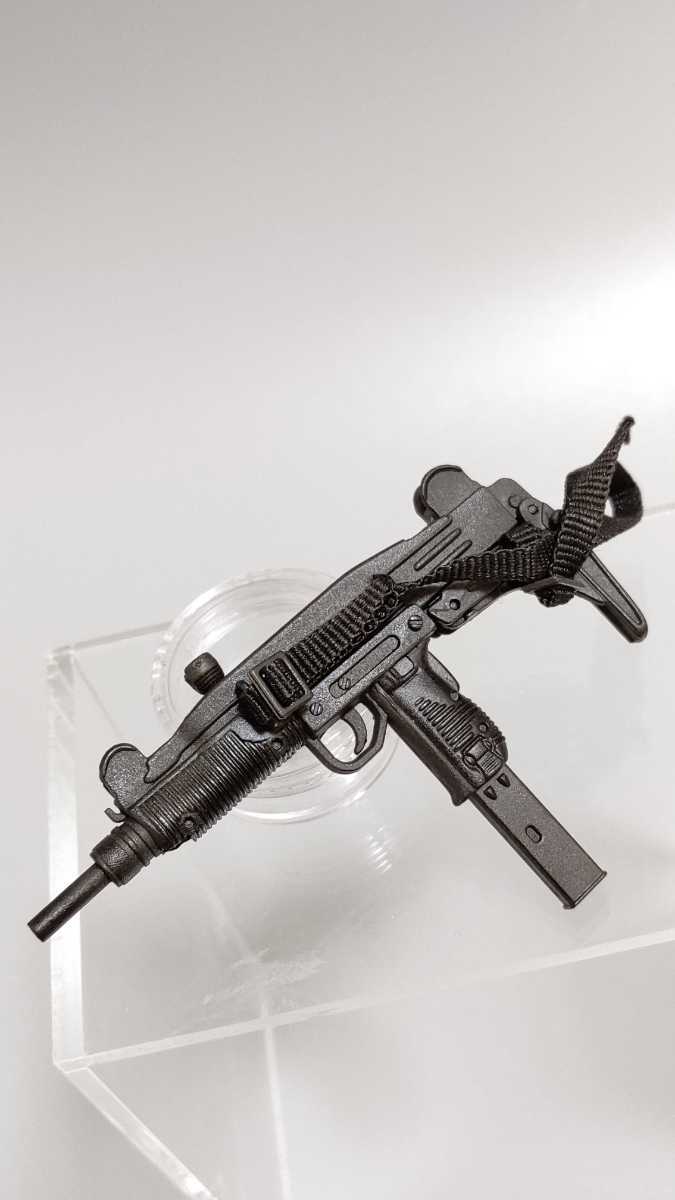 ホットトイズ 1/6 ジョン メイトリックス サブマシンガン/UZI ホットトイズ 1/6 ジョン メイトリックス サブマシンガン/UZI