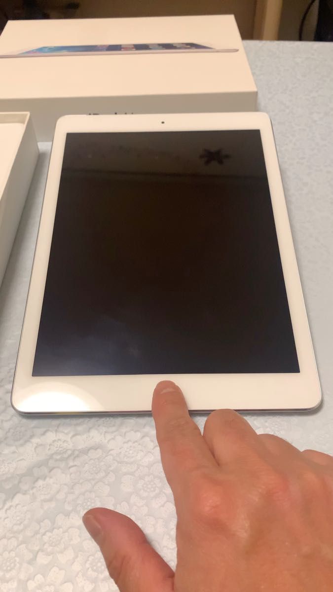 ○スーパーSALE○ セール期間限定 iPad Air2 Wi-Fiモデル 16GB Office
