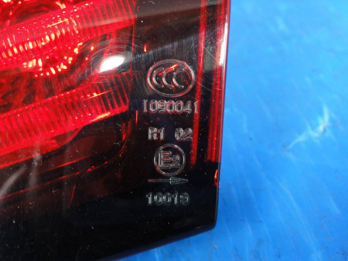 * Heisei era 24 year car ABA-B7C5F02S Citroen DS4 right finisher lamp original 10019 lighting OK*F24630