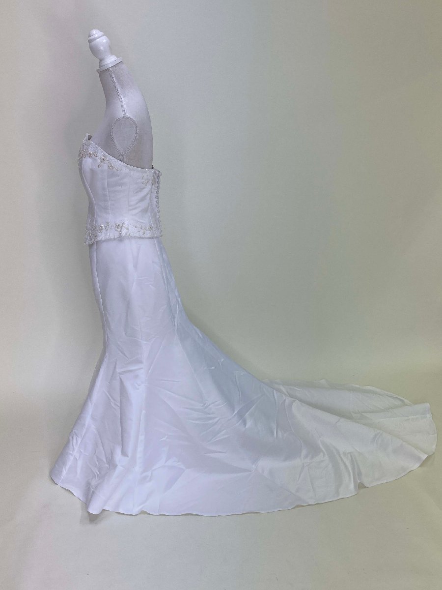  used wedding dress eggshell white 11 number TT gorgeous . pretty mermaid line dress W-100