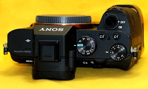 Yahoo!オークション - 一発即決 ソニー α7 II 充電器等付 ボディ Yahoo!オークション - 一発即決 ソニー α7 II 充電器等付 ボディ
