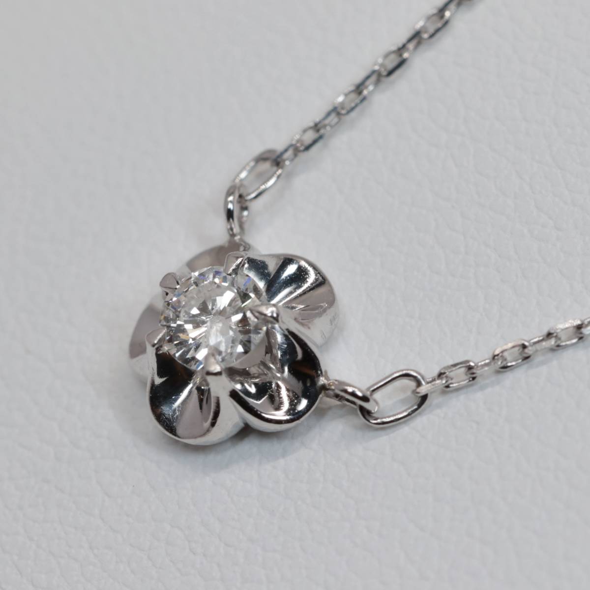 Pt ジュエリーマキ ダイヤモンド 0.20ct 梅爪 梅 ネックレス 梅留