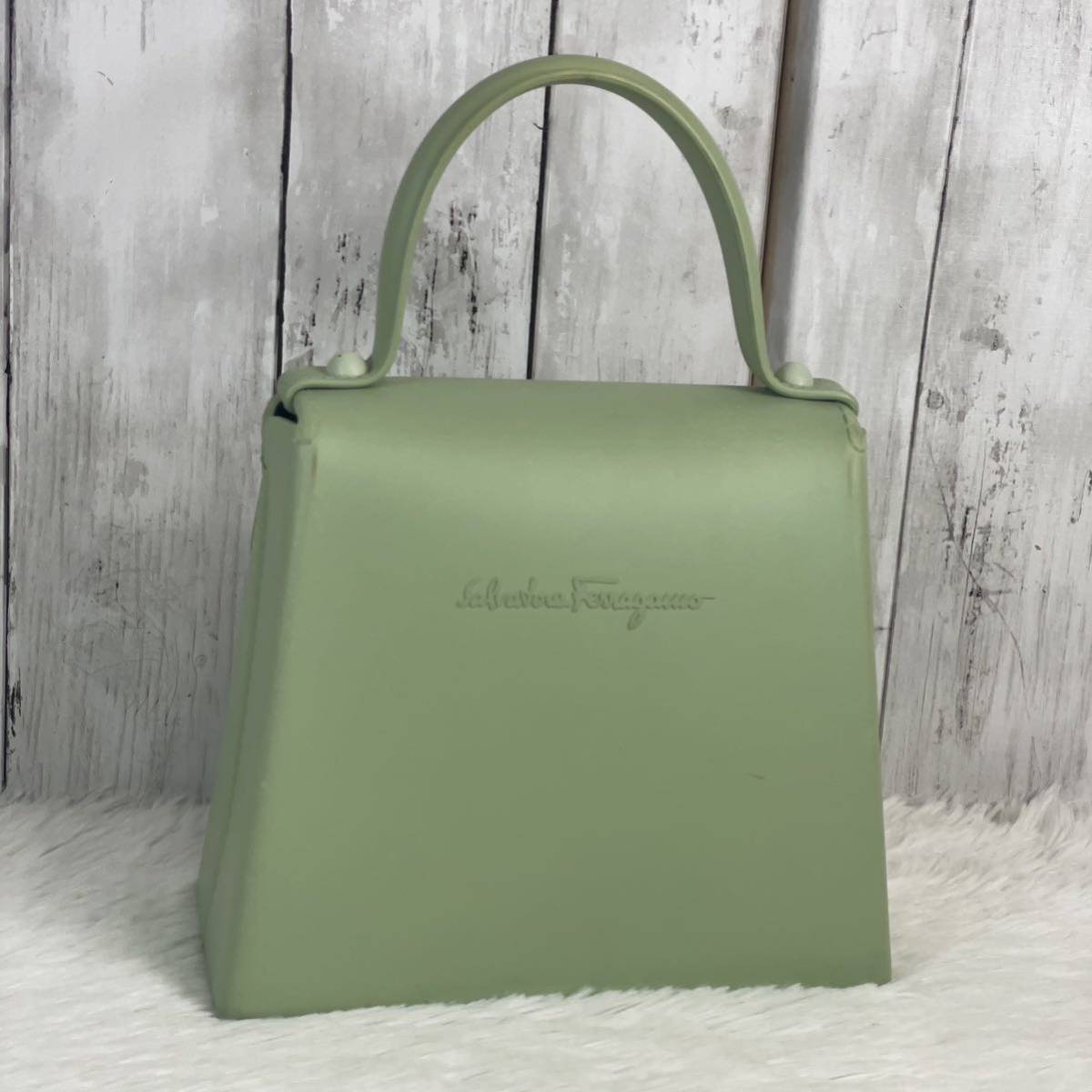 ○希少○Ferragamo フェラガモ バッグ ガンチーニ マットグリーン-