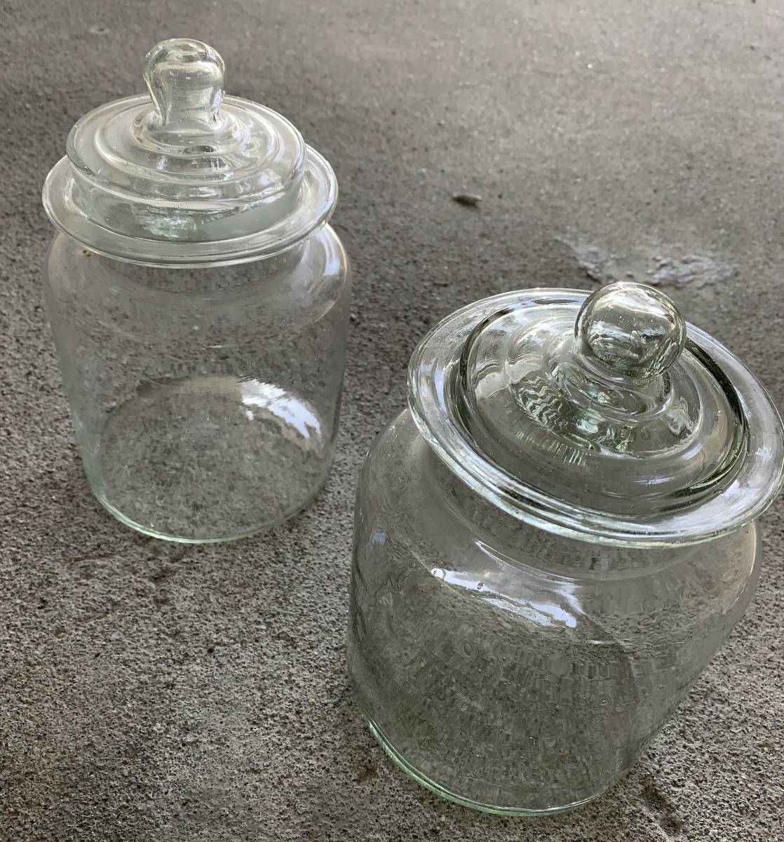 昭和レトロ　ガラス瓶　セット　2個セット　レトロ　昭和　ゆらゆらガラス 気泡 駄菓子屋　ガラス　瓶　収納　ヴィンテージ アンティーク