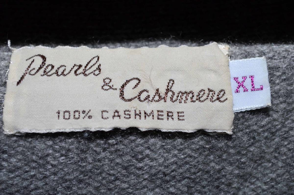大サイズ Pearls & Cashmere・パールズ＆カシミヤ・１００％カシミヤ 菱形 ボタン カーディガン グレー系色 サイズ：XL（中古美品）の画像2
