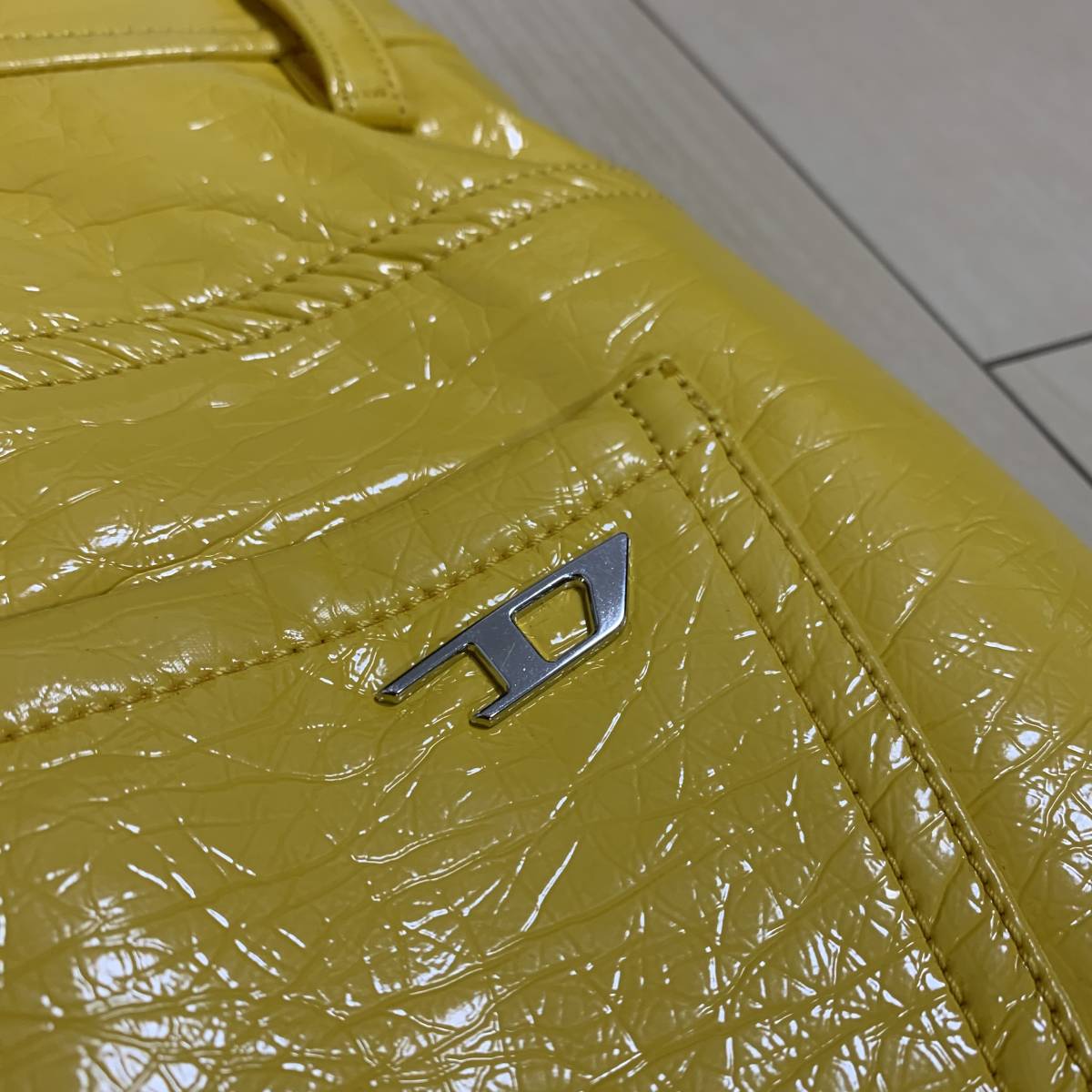 ヤフオク! - 《新品 未使用/タグ付き/定価33,000円》DIESEL...