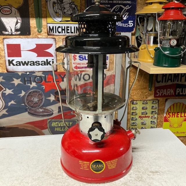 1964年2月 シアーズランタン MODEL 476.74060 ブラック&レッド