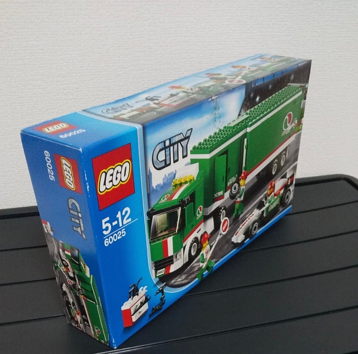 廃盤品　新品未開封  LEGO  レゴシティ 60025 グランプリトラック