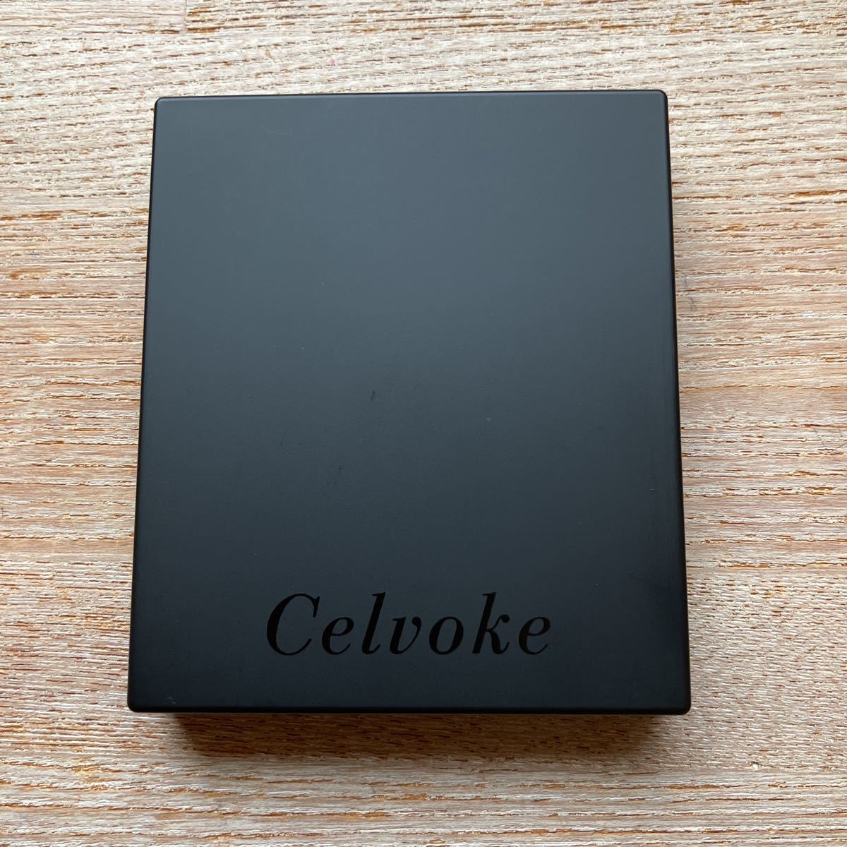  не использовался [Celvoke] custom Palette <2022 A/W Makeup Collection>