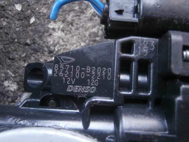 【075111】　ハイゼット　S320V　右フロントレギュレーターモーター　85710-B2020_画像4