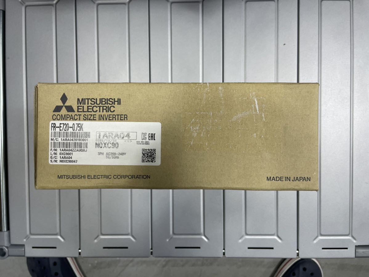 三菱電機 インバーター FR-E720-0.75K AC200V 0.75KW