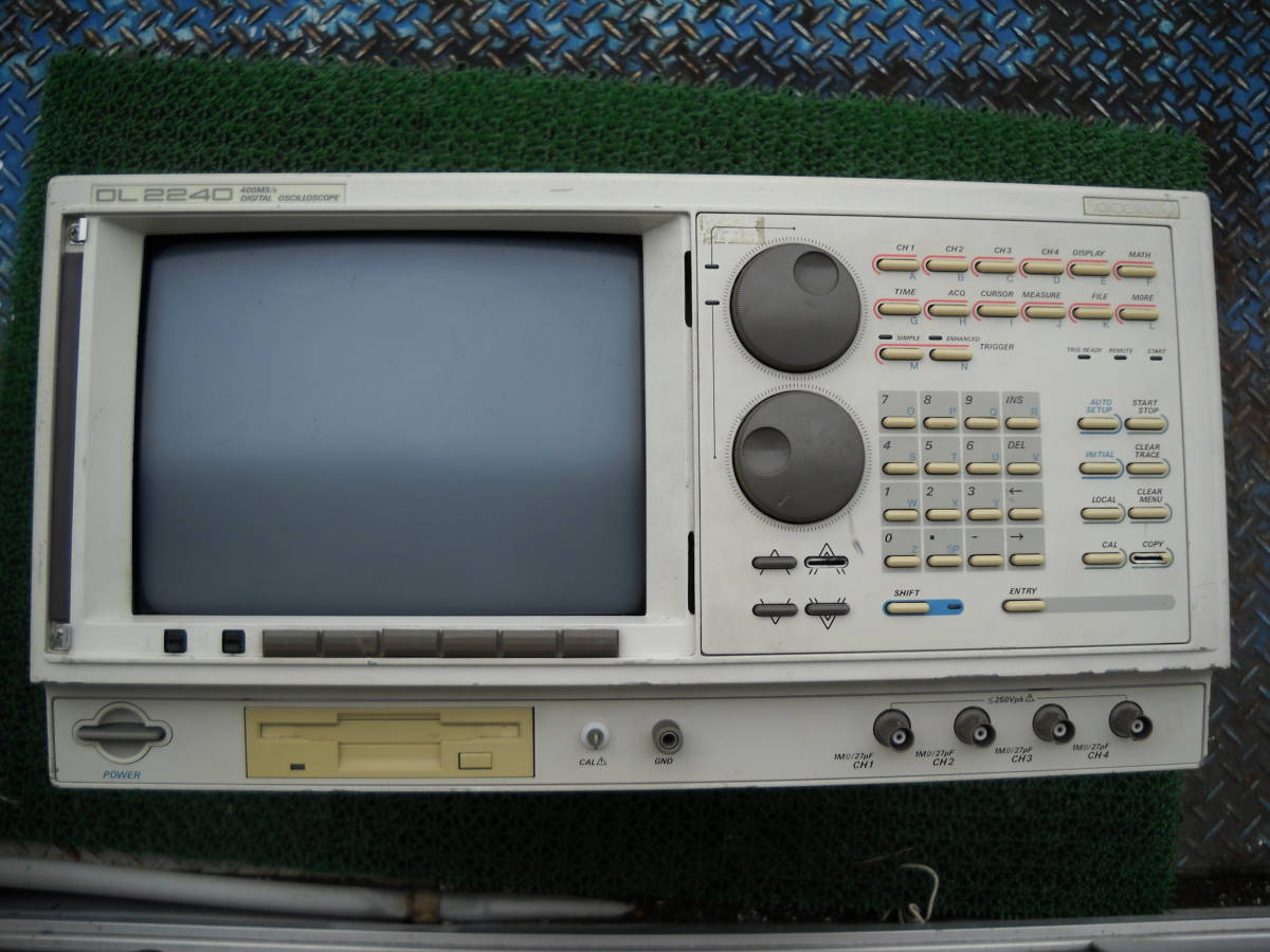 計測機器　YOKOGAWA　DL-2240　4CH　　400MHZ　オシロスコープ　通電確認　画像の画面確認品_画像1