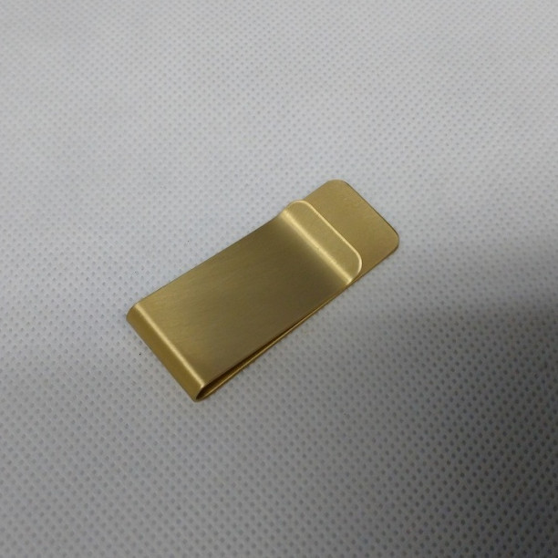 人気の定番 マネークリップ 金 ゴールド シンプル ステンレス 1個 コンパクト メンズ