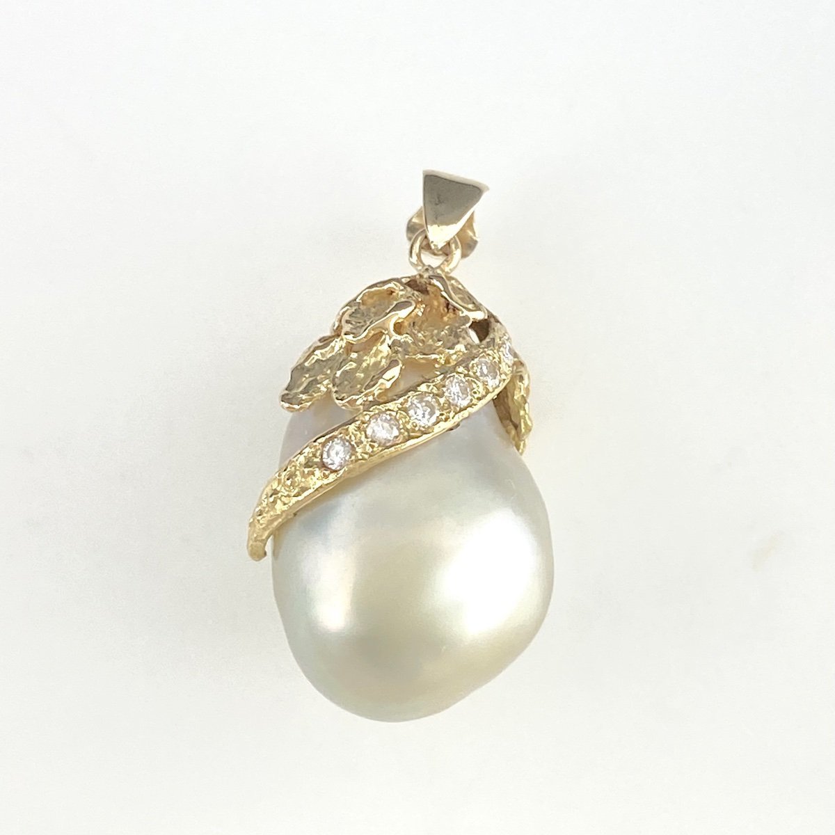 パール ペンダントトップ K18 イエローゴールド 真珠 メレダイヤ