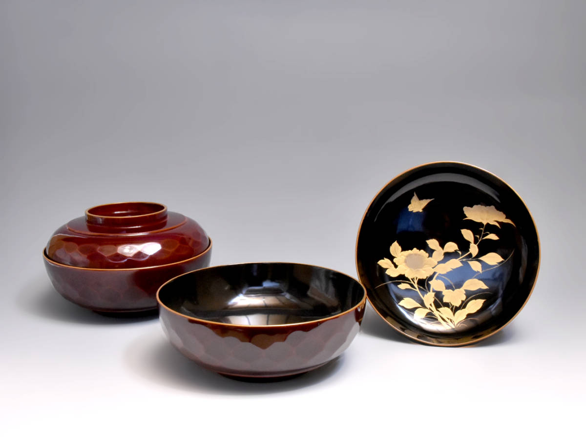 溜塗 栗色 内真塗 金蒔絵 牡丹に蝶図 大平椀 ２客　径２４ｃｍ　天然木 本漆塗 漆器 会席 懐石 木工芸 美品　z4320k_画像8