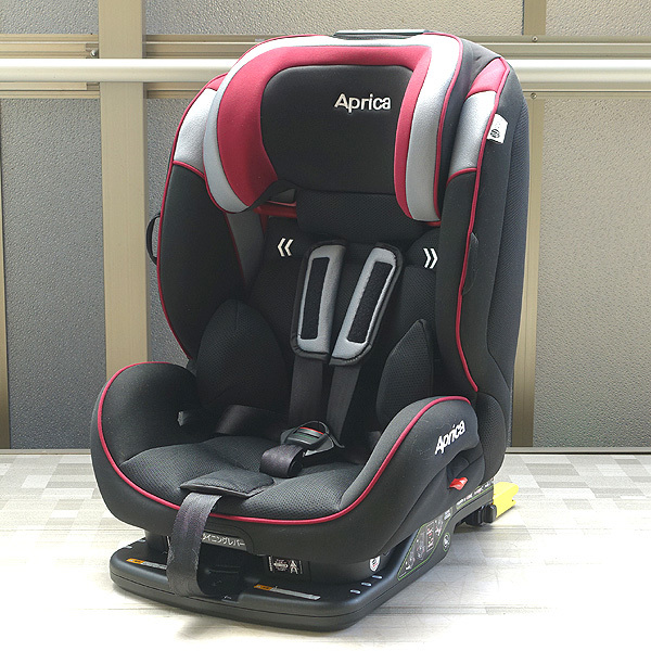美品 アップリカ フォームフィット ISOFIX ラズベリーローズ