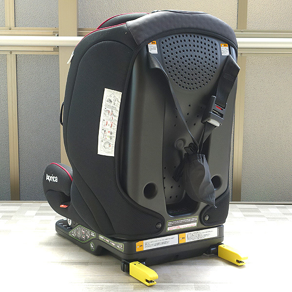 美品 アップリカ フォームフィット ISOFIX ラズベリーローズ