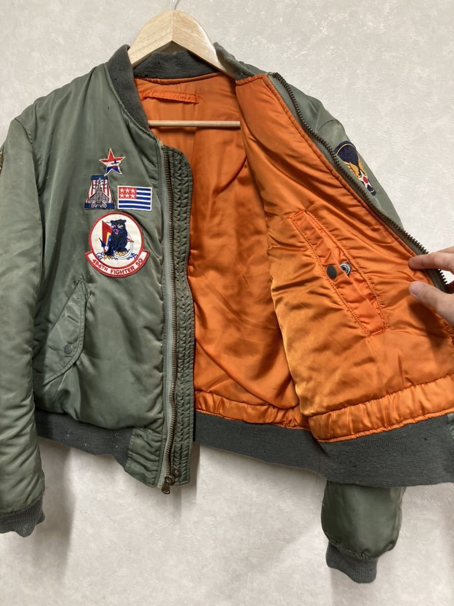 雰囲気 70s 米軍実物 MA-1 フライトジャケット USAF ワッペン多数 サイズL 60s L-2B ALPHA CWU-45 ビンテージ 雰囲気 70s 米軍実物 MA-1 フライトジャケット USAF ワッペン多数 サイズL 60s L-2B ALPHA CWU-45 ビンテージ