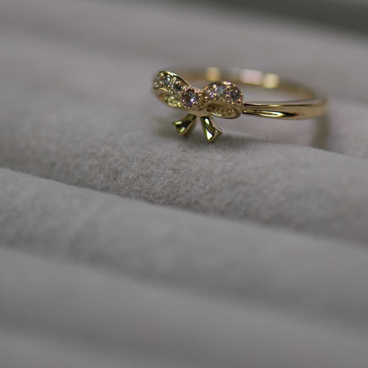 アガット K18YG 0.08ct 9号 リボン ダイヤモンドリング | charcas.gob.mx