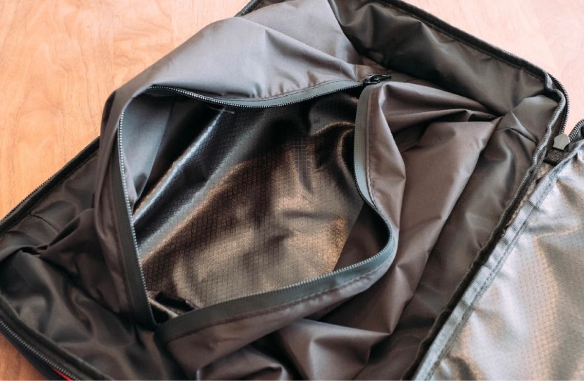 圧縮バッグ 便利旅行 衣類圧縮バッグ トラベル 圧縮ポーチ 2気室構造+防水内層 スペース50％節約 超大容量  2つセット