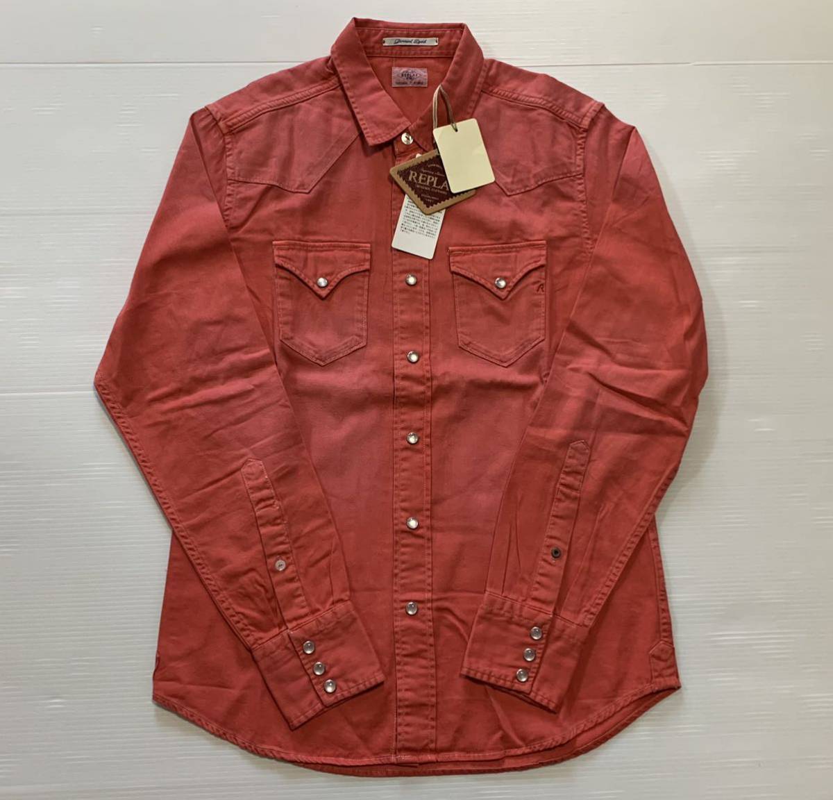 ビタミンカラーのハーモニー Givenchy ジバンシー赤ウールジャケット