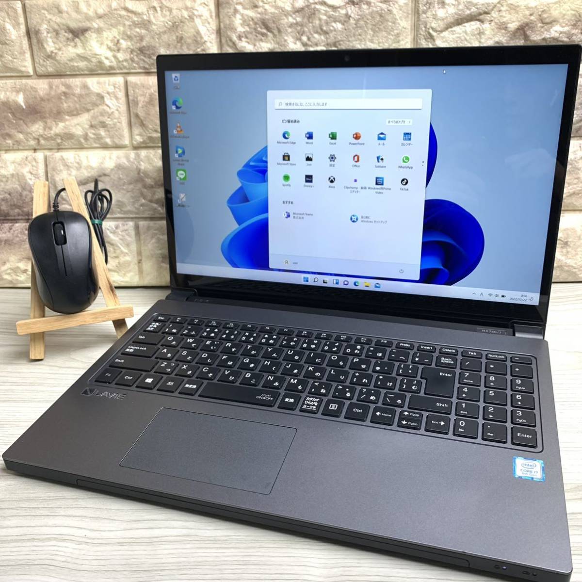 ヤフオク! - 第8世代♪Core i7-8550U 新品SSD1TB N...