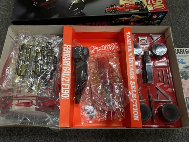 TAMIYA/タミヤ FERRARI/フェラーリ 641/2 F190 1 12 SCALE 未組立(新品 ...