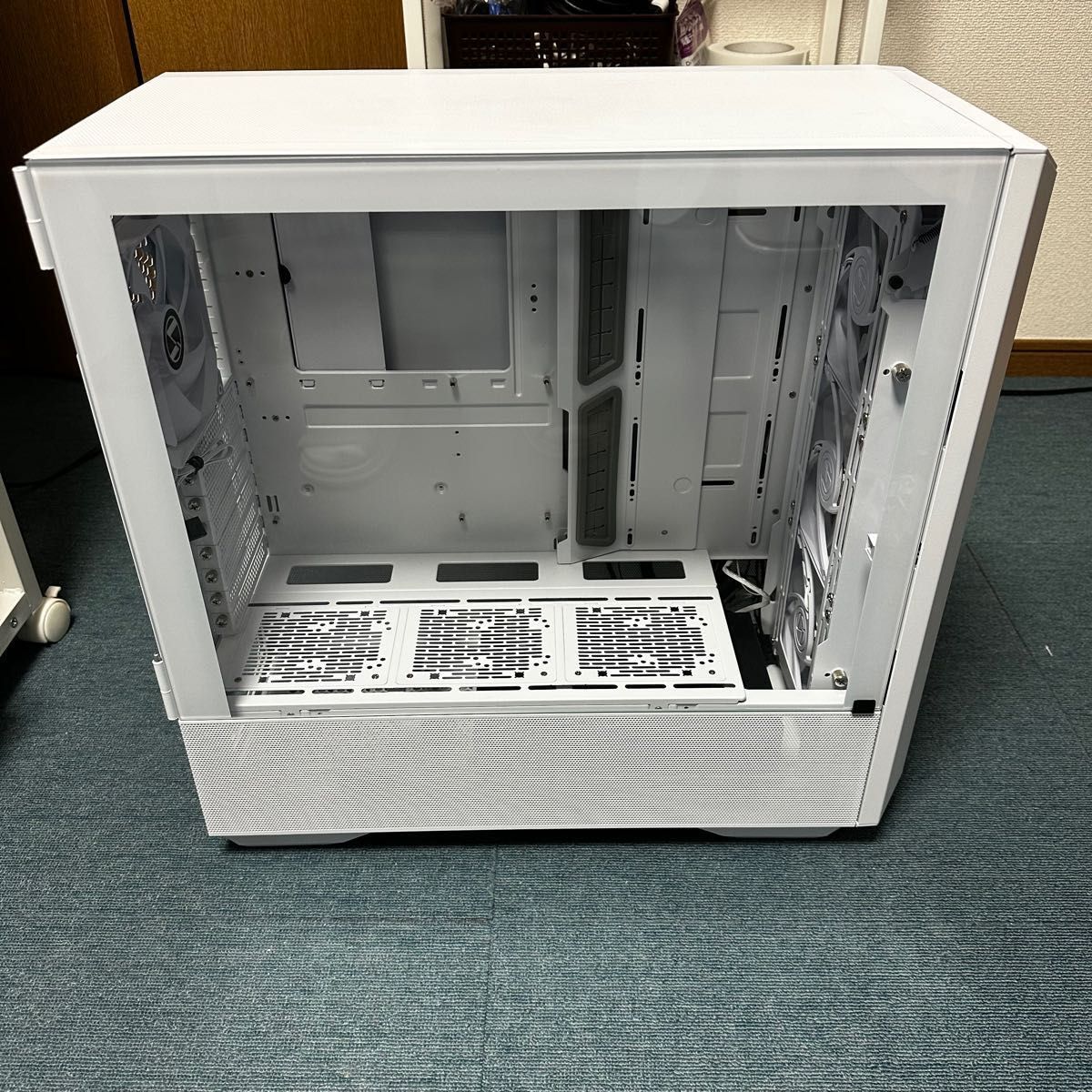 しては LIANLI PCケース Q58-3-WHITE コジマPayPayモール店 - 通販
