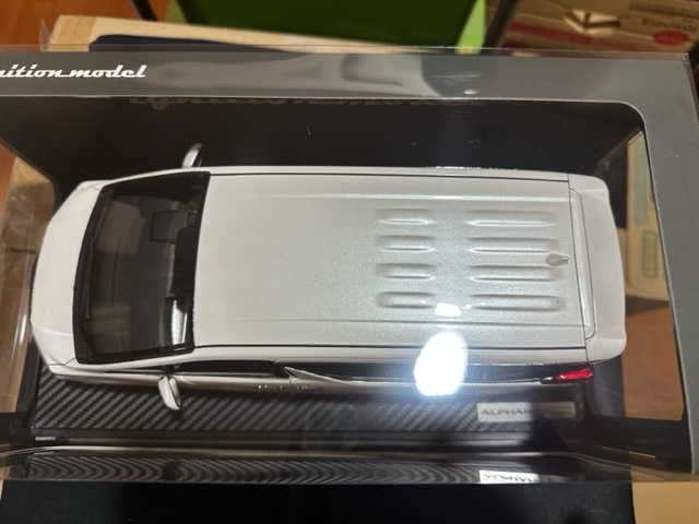 1/18 トヨタ アルファード (H30W) Executive Lounge S(エグゼクティブ