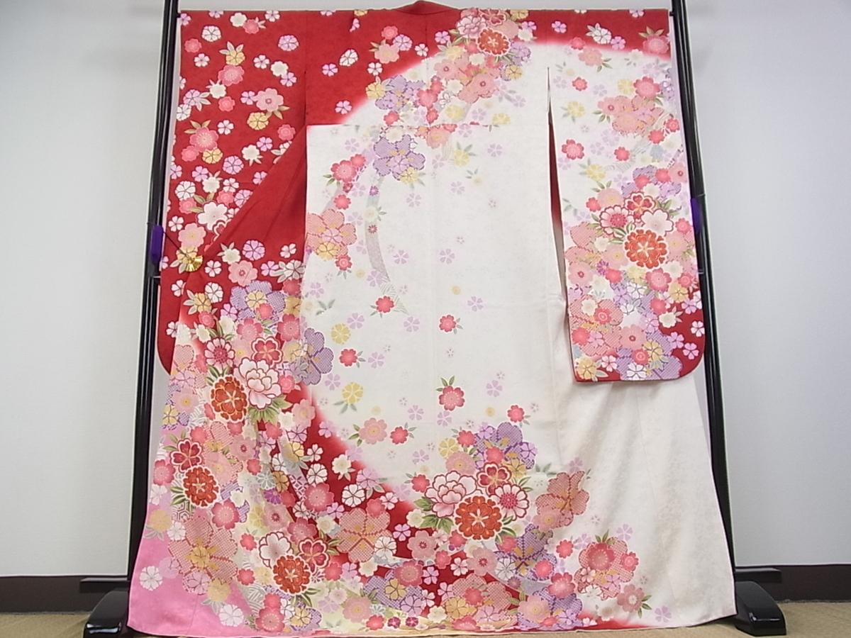 着物 振袖 駒刺繍 花尽くし 暈し染め 成人式 卒業式 中古商品は完璧な