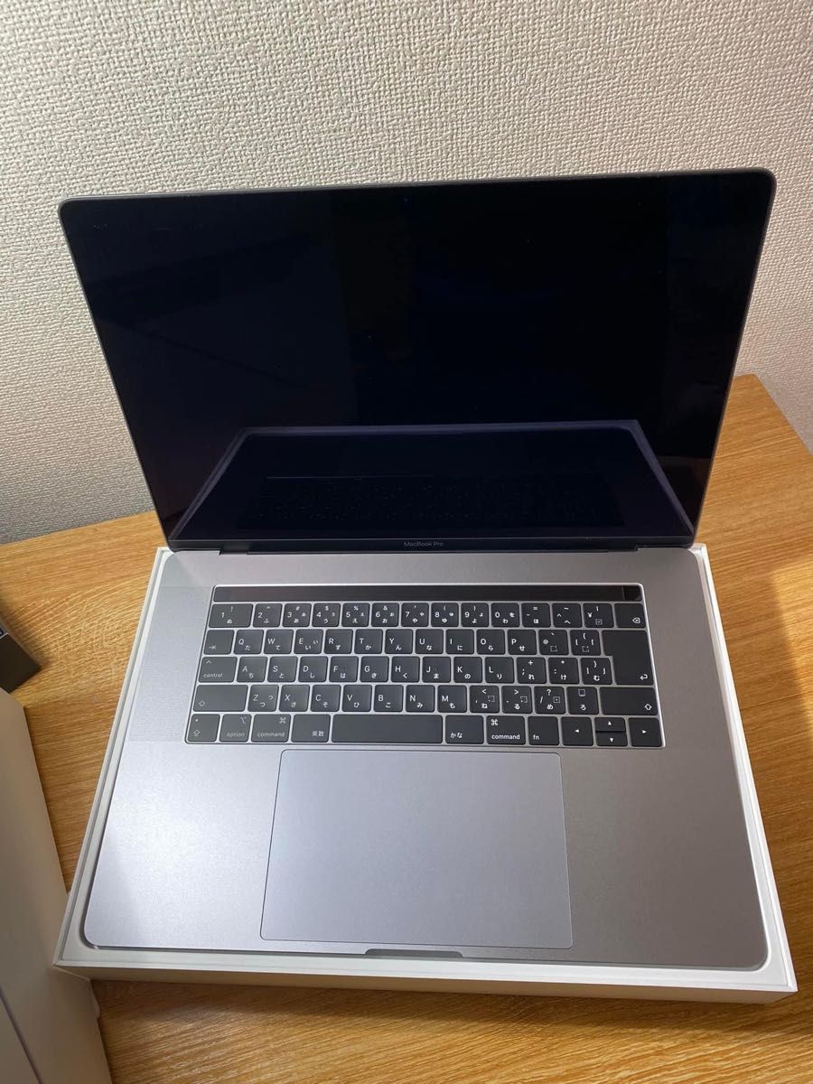 はこぽす対応商品】 MacBook Pro 15インチ 2018 スペースグレイ MR932J