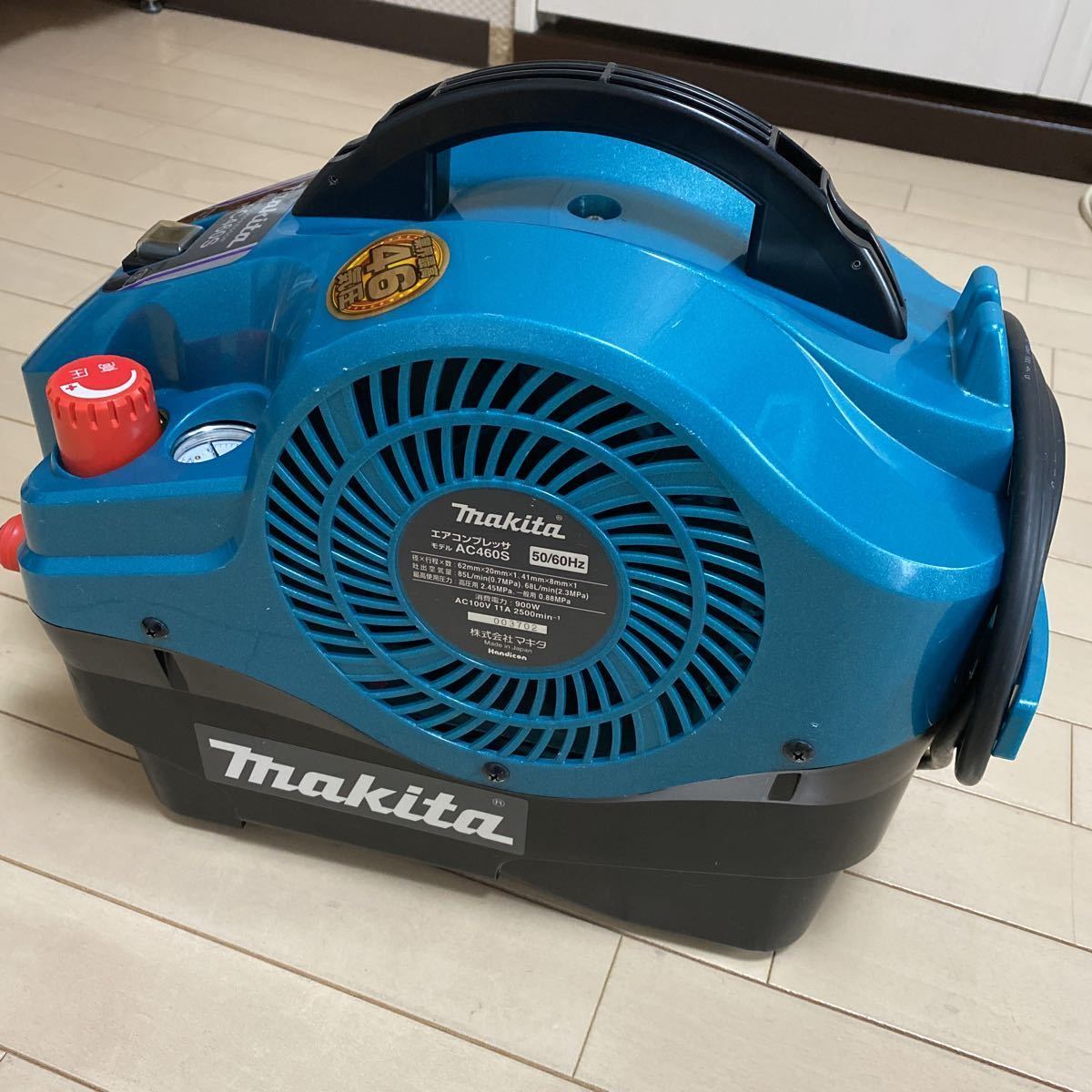 日本製!!★超美品★室内使用のみ!!マキタ makita 内装エアコンプレッサー AC460S_画像3