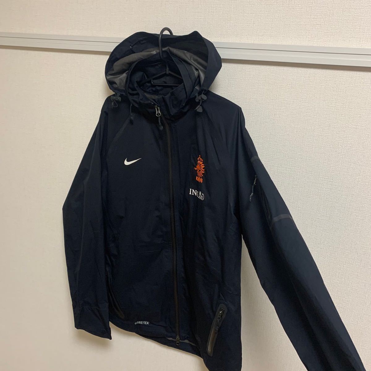 激レア】 NIKE GORE-TEX オランダ代表 マウンテンパーカー 黒 激レア】 NIKE GORE-TEX オランダ代表 マウンテンパーカー 黒