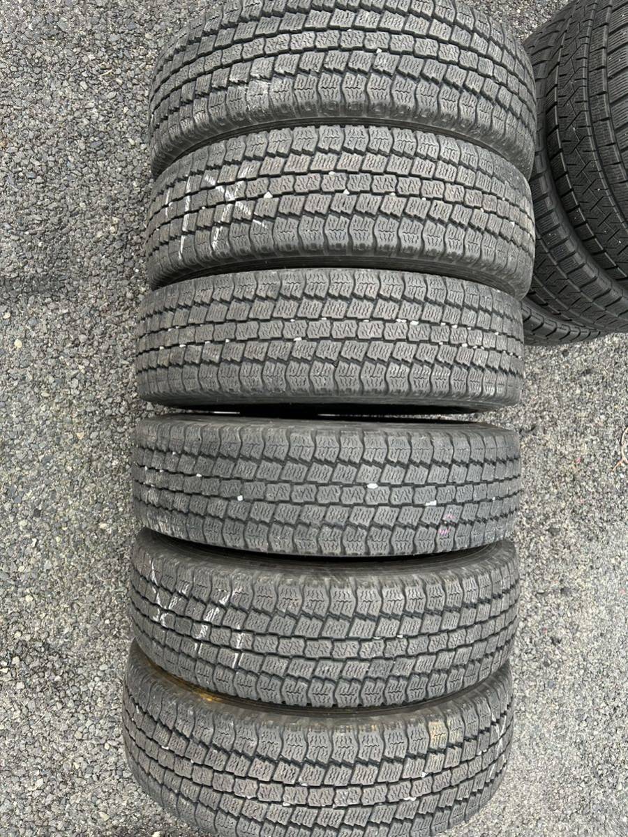 送料無料/新品 ブリヂストントラック用サマータイヤ195 75R15 109 107L