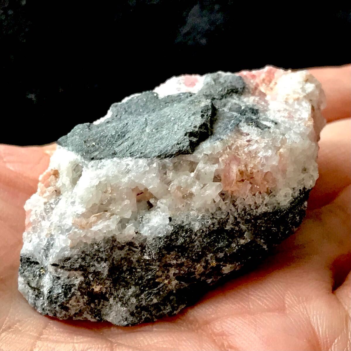 インカローズ 原石 221ct ロードクロサイト 天然石インカローズ 鉱石