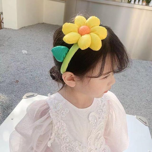 韓国スタイル　ひまわり ヘアアクセ パーティ インスタ映え 自撮り 黄色