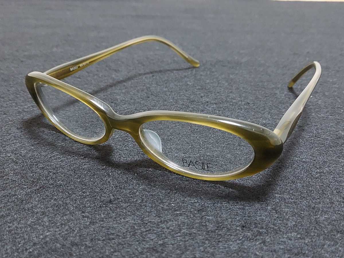 新品 BASILE バジーレ　メガネ　眼鏡　高級感　上品　セルフレーム　緑　グリーン