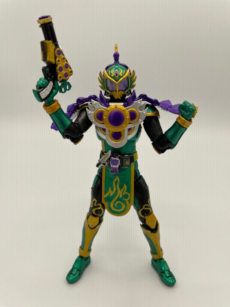 仮面ライダー鎧武 龍玄 ブドウアームズ Figuarts フィギュアーツ 仮面ライダー鎧武 龍玄 ブドウアームズ Figuarts フィギュアーツ