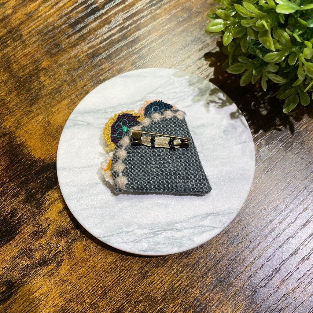 ミナペルホネン ハンドメイド ブローチ 372 服飾小物 | huroncmh.org