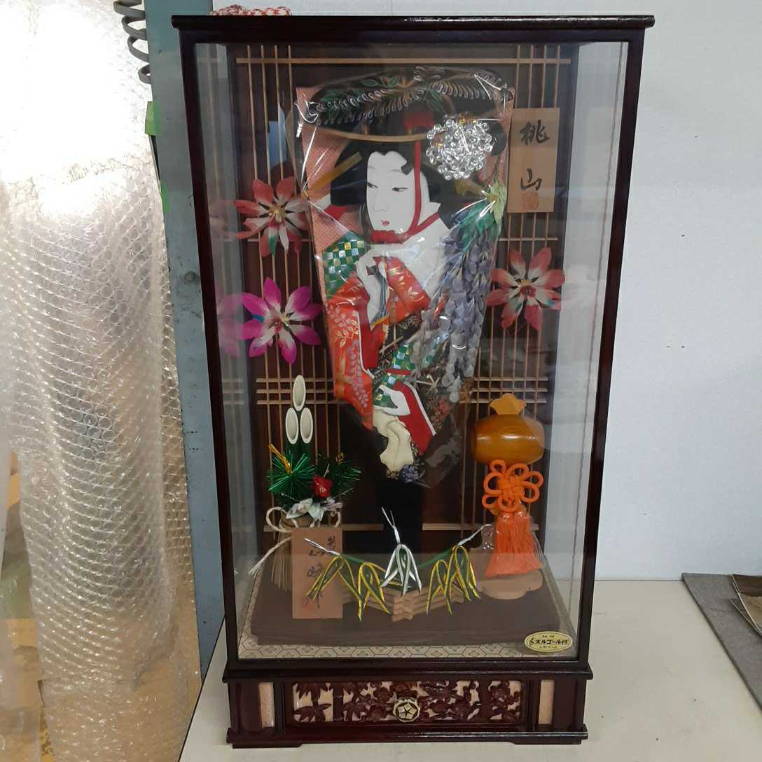 2F pick up limitation Not ship] New Year decoration . feather . board peach mountain west . work music box attaching glass case .. thing Japanese style interior season, annual functions or events New Year 