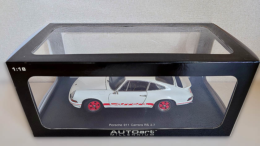ポルシェ 911 カレラ RS 2. 7 1973 オートアート 1/18｜ミニカー www
