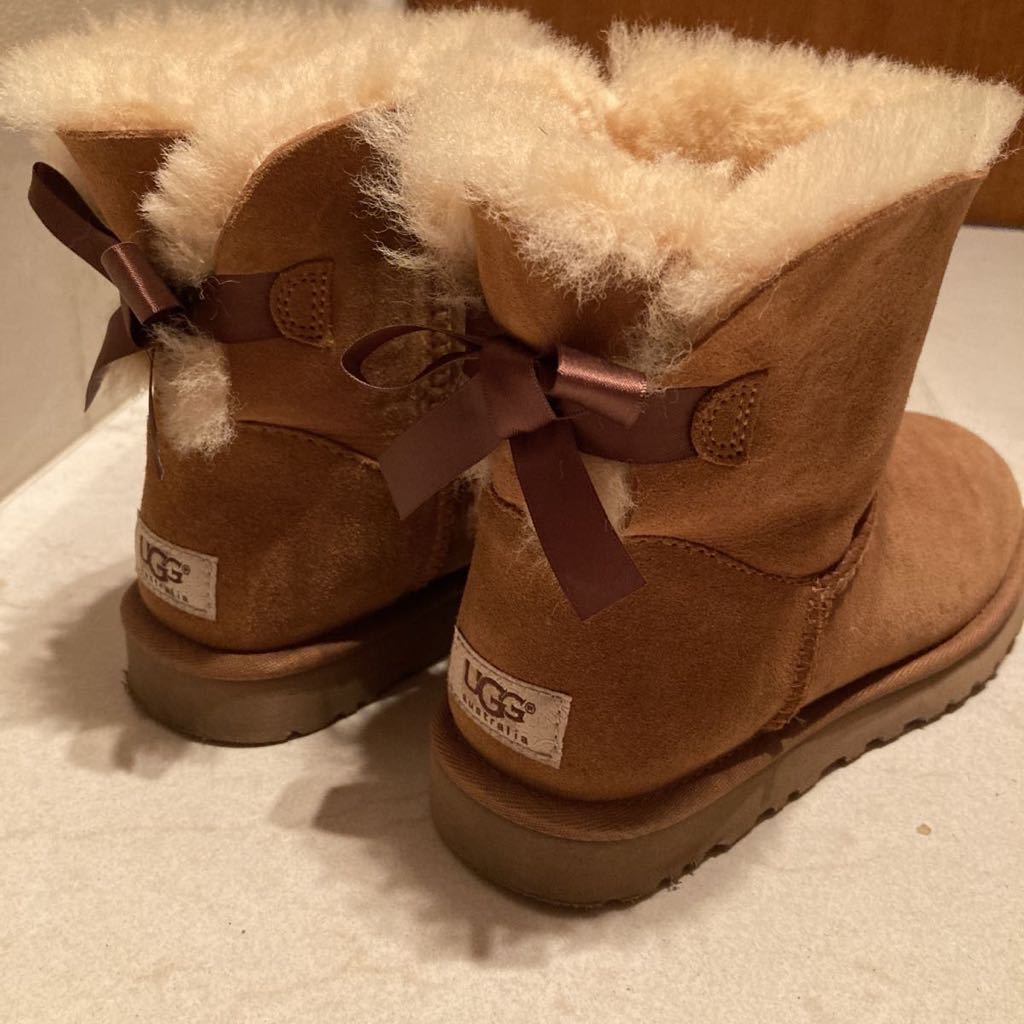 UGG 7 24㎝ リボン-