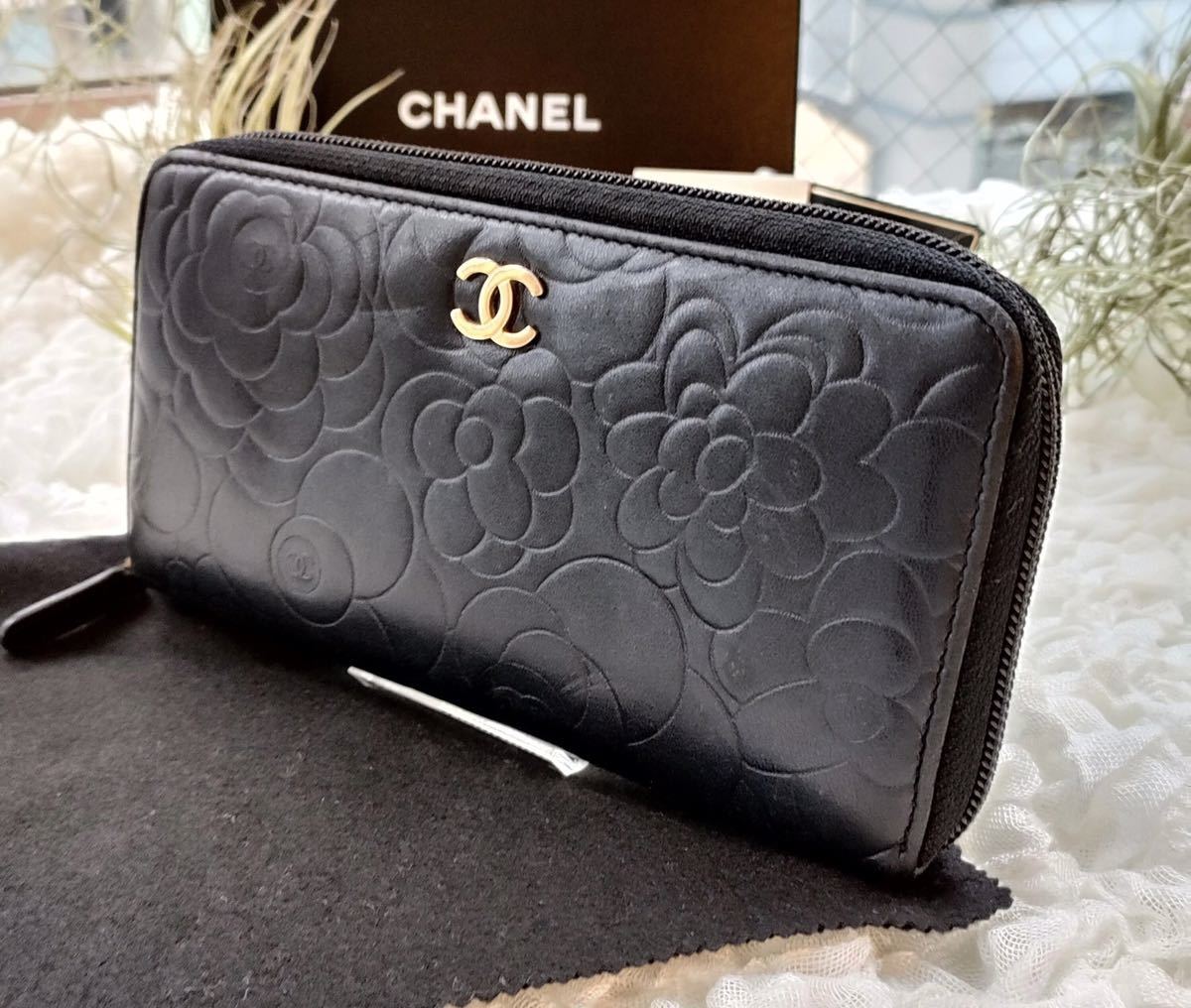 贅沢 極美品！ CHANEL 財布 カメリア シャネル 長財布 ラウンド